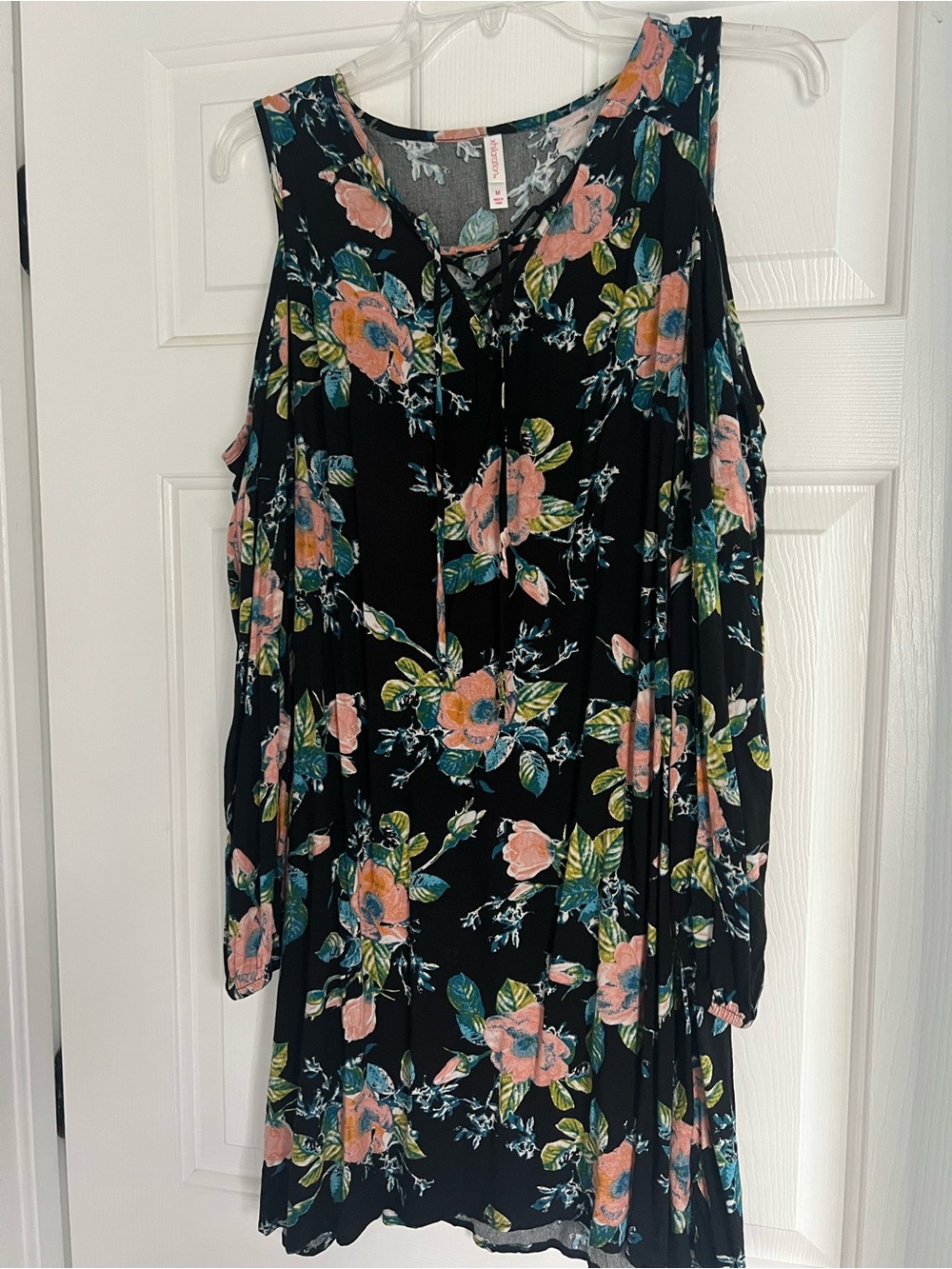 Xhilaration Black Floral Cold Shoulder Dress Size Medium